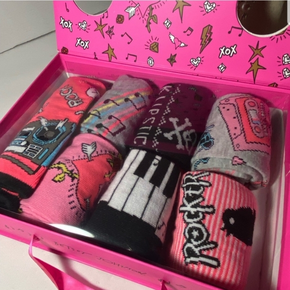 Betsey Johnson Rock & Roll 7 pairs Crew Socks Gift Set - Picture 16 of 16